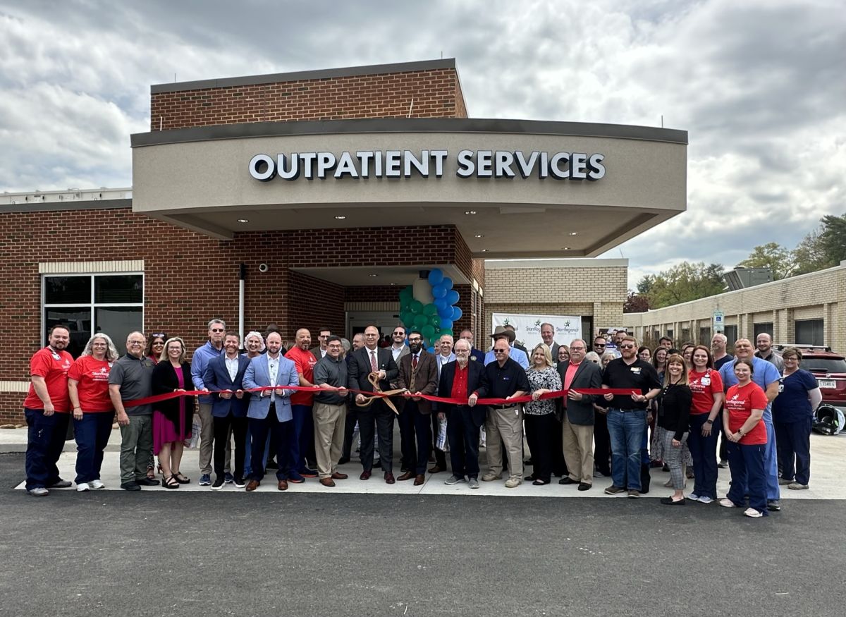 Outpatient Services ribbon cutting